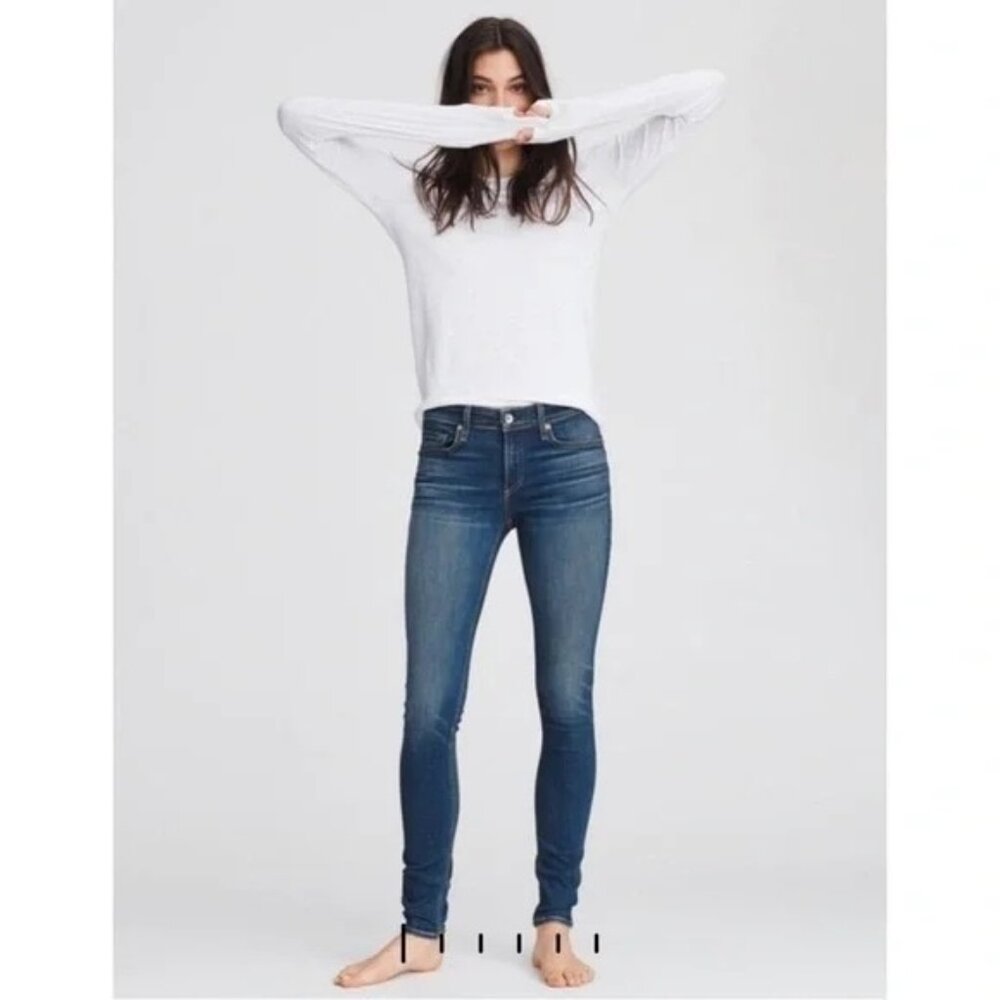 rag & bone Women's Skinny Jeans in Dark Blue Wash